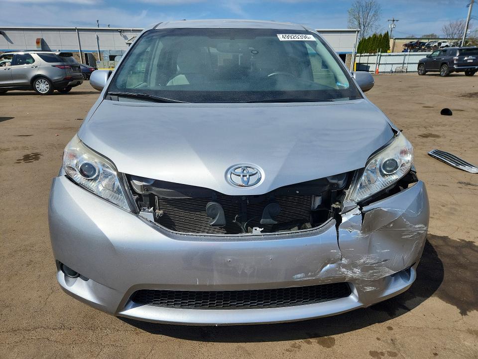 2015 Toyota Sienna მანქანა იყიდება აუქციონზე, vin: 5TDKK3DC3FS687361, აუქციონის ნომერი: 49920396