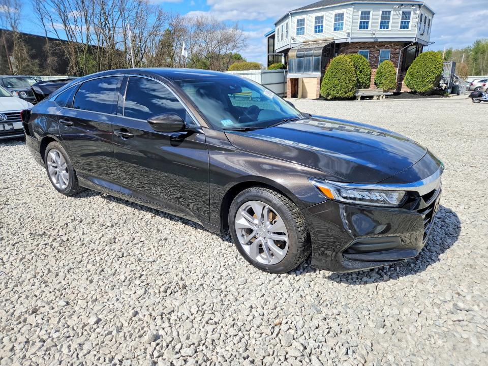 2018 Honda Accord მანქანა იყიდება აუქციონზე, vin: 1HGCV1F10JA046817, აუქციონის ნომერი: 51099086