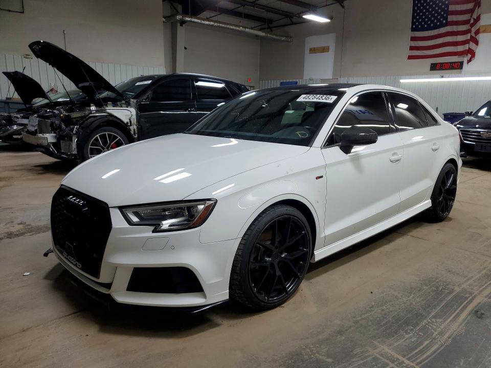Продажа на аукционе авто 2018 Audi A3, vin: WAUJ8GFF9J1060563, номер лота: 48284836
