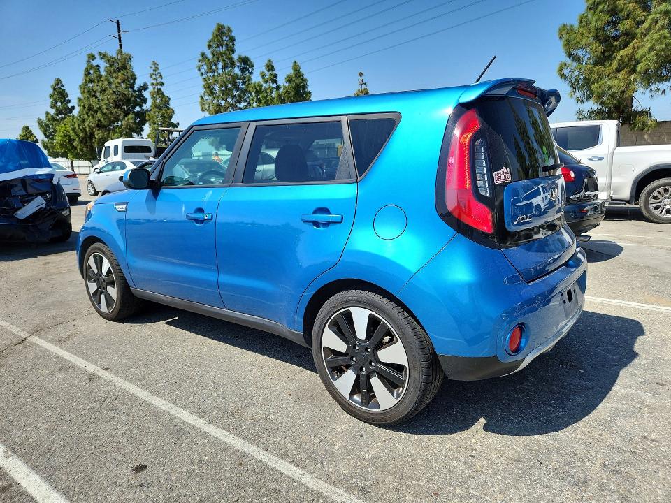 2018 Kia Soul მანქანა იყიდება აუქციონზე, vin: KNDJP3A54J7559796, აუქციონის ნომერი: 52085856