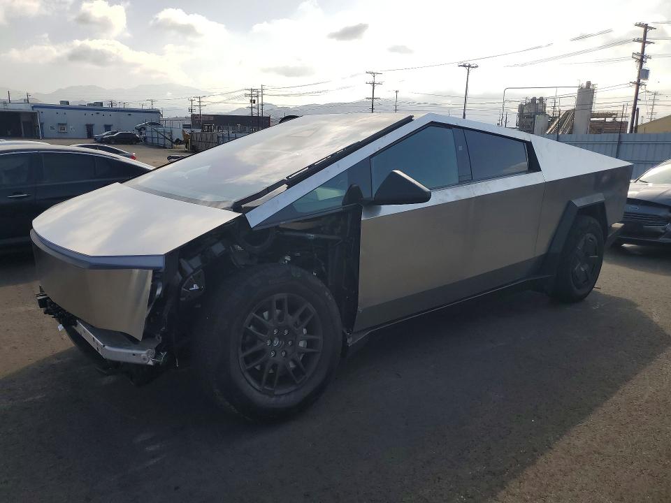 50254976 :رقم المزاد ، 7G2CEHED5RA049423 vin ، 2024 Tesla Cybertruck مزاد بيع