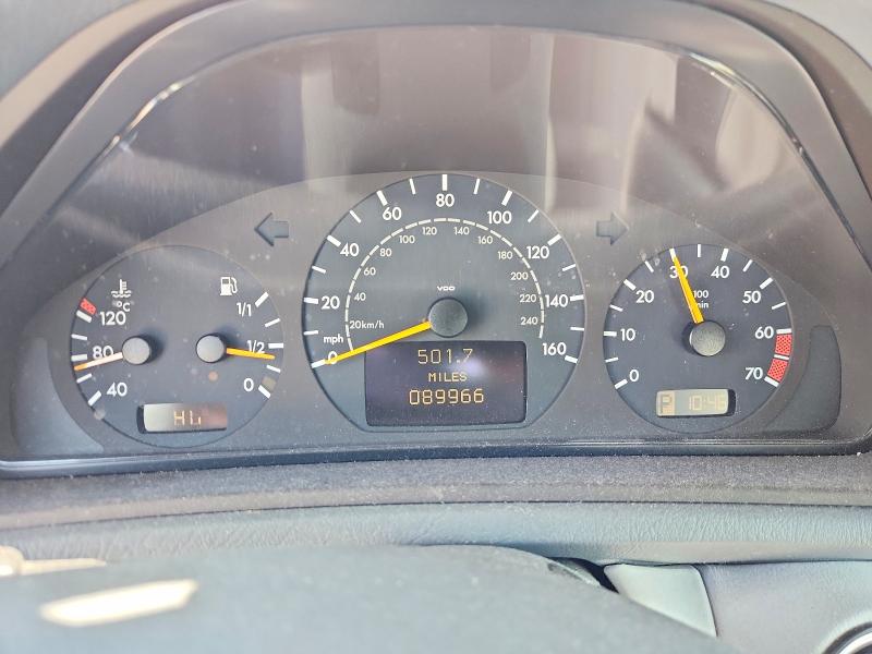 50904856 :رقم المزاد ، WDBLJ65G72T107324 vin ، 2002 Mercedes-benz Clk مزاد بيع