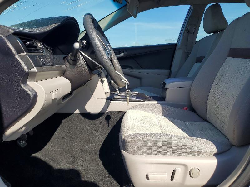 49051256 :رقم المزاد ، 4T4BF1FK2ER433245 vin ، 2014 Toyota Camry مزاد بيع