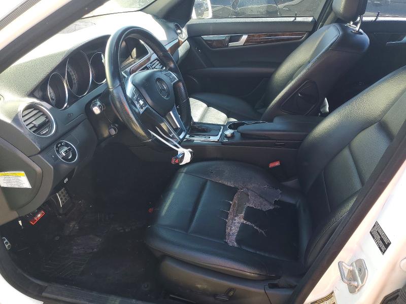 50968046 :رقم المزاد ، WDDGF4HB8ER306737 vin ، 2014 Mercedes-benz C مزاد بيع