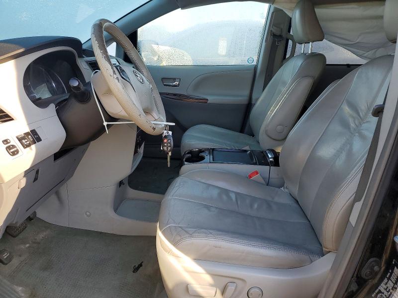48188066 :رقم المزاد ، 5TDYK3DC7BS173713 vin ، 2011 Toyota Sienna-v6 مزاد بيع