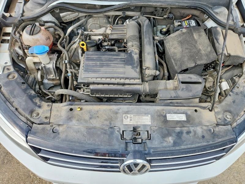 50177866 :رقم المزاد ، 3VWDB7AJ7HM308316 vin ، 2017 Volkswagen Jetta مزاد بيع