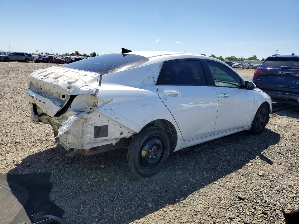 2022 Hyundai Elantra მანქანა იყიდება აუქციონზე, vin: 5NPLM4AG2NH085986, აუქციონის ნომერი: 51011046