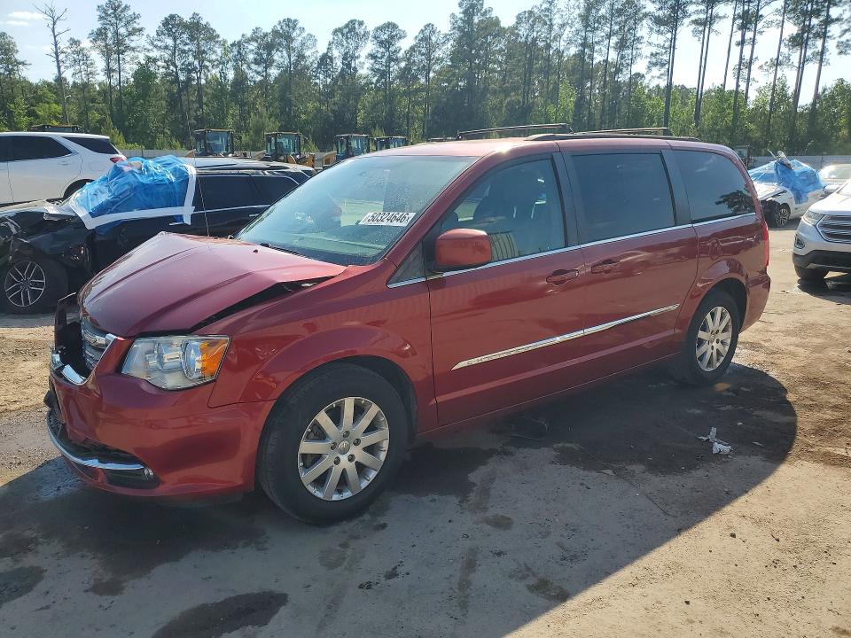 50324646 :رقم المزاد ، 2C4RC1BG1FR561031 vin ، 2015 Chrysler Town & Country مزاد بيع