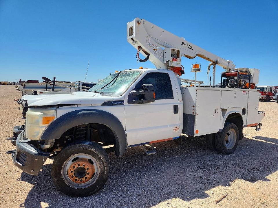 Продаж на аукціоні авто 2015 Ford F450, vin: 1FDUF4GY1FED43569, номер лоту: 58147726