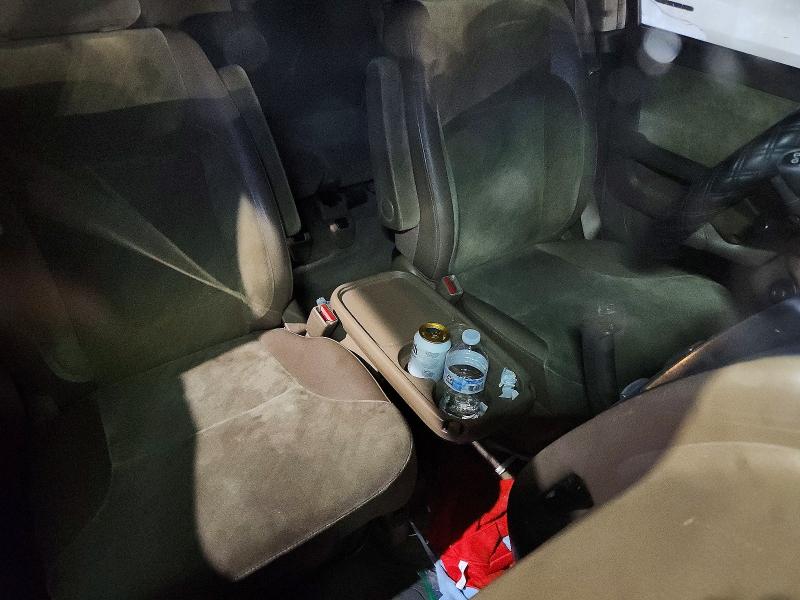 49518696 :رقم المزاد ، JHLRD788X2C020842 vin ، 2002 Honda Cr-v مزاد بيع