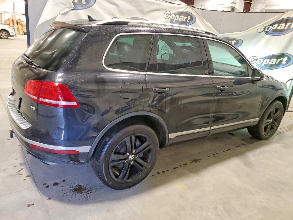 Продажа на аукционе авто 2017 Volkswagen Touareg, vin: WVGRF7BP1HD001263, номер лота: 48533336