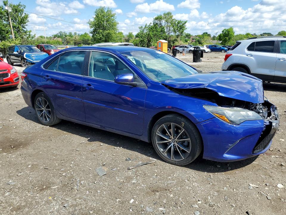 51654836 :رقم المزاد ، 4T1BK1FK6GU572139 vin ، 2016 Toyota Camry مزاد بيع