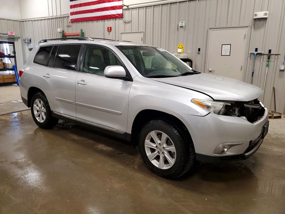50832606 :رقم المزاد ، 5TDBK3EH1BS079021 vin ، 2011 Toyota Highlander مزاد بيع