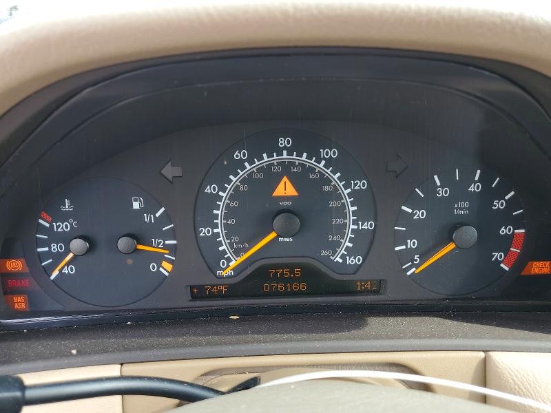 1999 Mercedes-benz E მანქანა იყიდება აუქციონზე, vin: WDBJF65H0XA834065, აუქციონის ნომერი: 49573976