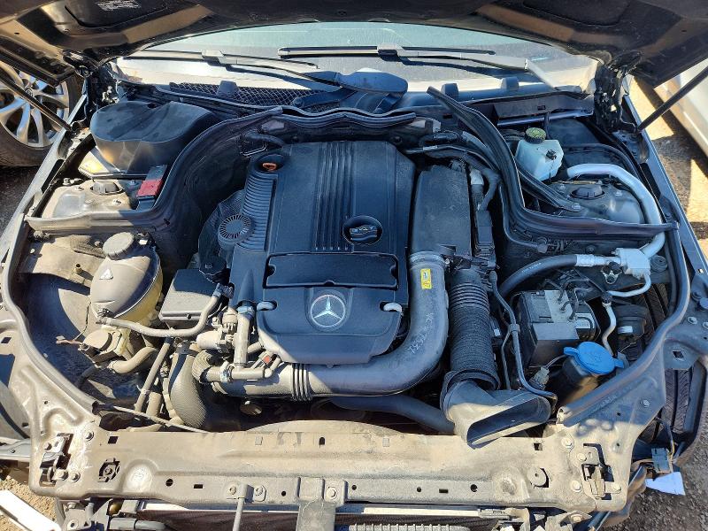 2014 Mercedes-benz C მანქანა იყიდება აუქციონზე, vin: WDDGF4HB4ER305097, აუქციონის ნომერი: 50400806