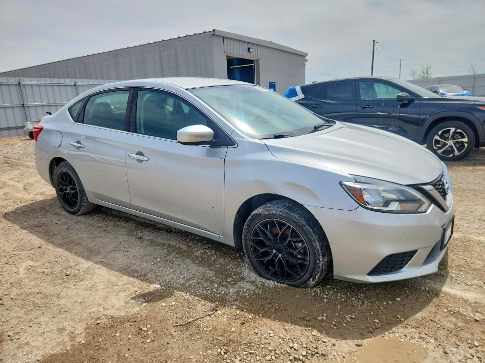 2018 Nissan Sentra მანქანა იყიდება აუქციონზე, vin: 3N1AB7AP2JY230040, აუქციონის ნომერი: 51565476
