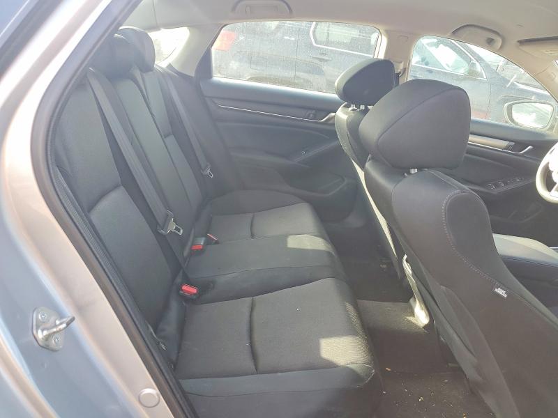 Продажа на аукционе авто 2018 Honda Accord, vin: 1HGCV1F1XJA166902, номер лота: 50672036
