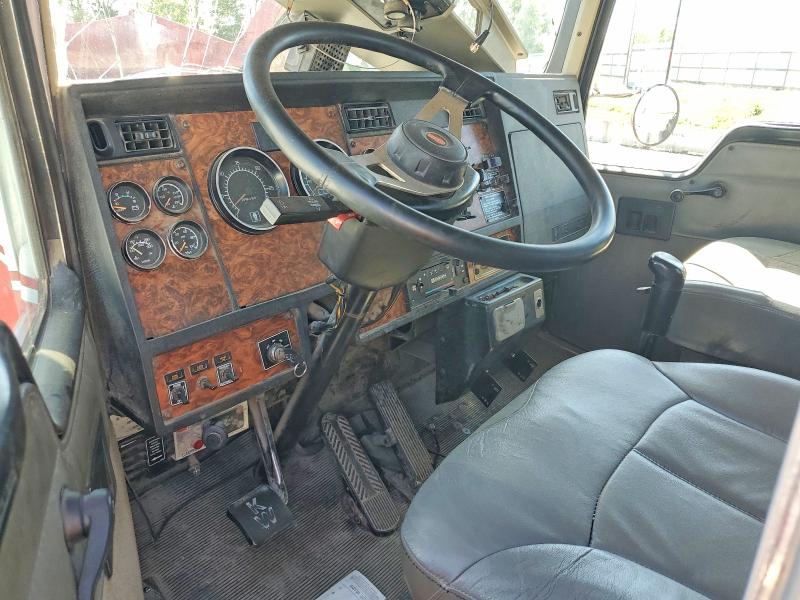 Продажа на аукционе авто 2000 Kenworth Construction, vin: 1XKDD09X2YJ831077, номер лота: 48779056