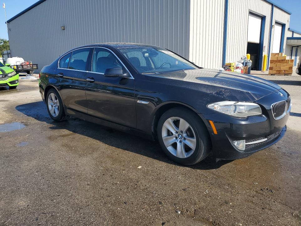 48348906 :رقم المزاد ، WBAFR1C52BC749104 vin ، 2011 Bmw 528 مزاد بيع