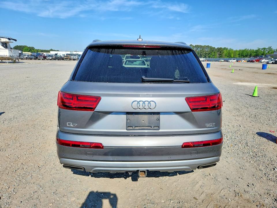 Продаж на аукціоні авто 2017 Audi Q7, vin: WA1LAAF79HD024879, номер лоту: 49940986