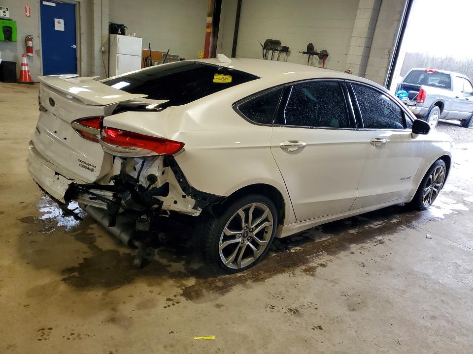 45629566 :رقم المزاد ، 3FA6P0RU9KR244007 vin ، 2019 Ford Fusion مزاد بيع