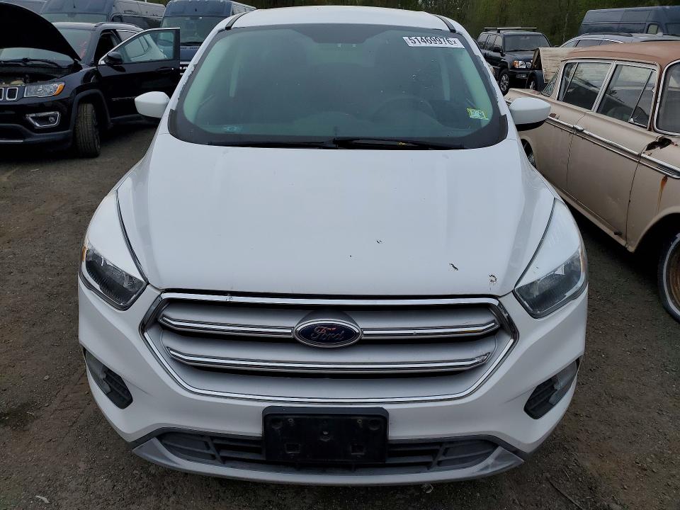 51469976 :رقم المزاد ، 1FMCU9GDXHUD43672 vin ، 2017 Ford Escape مزاد بيع