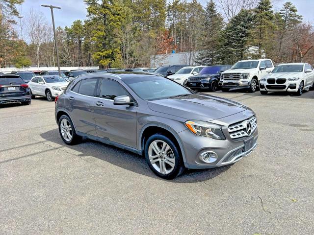 52001026 :رقم المزاد ، WDCTG4EB0JJ442812 vin ، 2018 Mercedes-benz Gla مزاد بيع