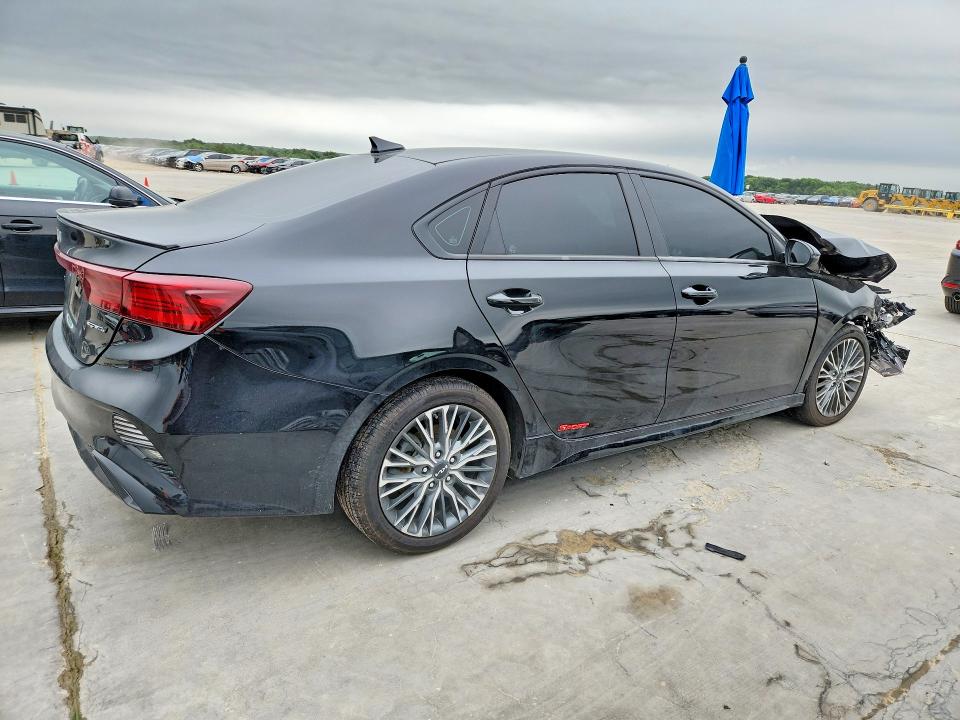 2022 Kia Forte მანქანა იყიდება აუქციონზე, vin: 3KPF54AD0NE489230, აუქციონის ნომერი: 51618916