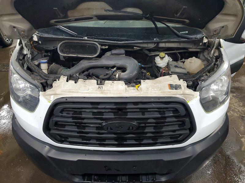 50060966 :رقم المزاد ، 1FTYR1YM8HKB33224 vin ، 2017 Ford Transit مزاد بيع