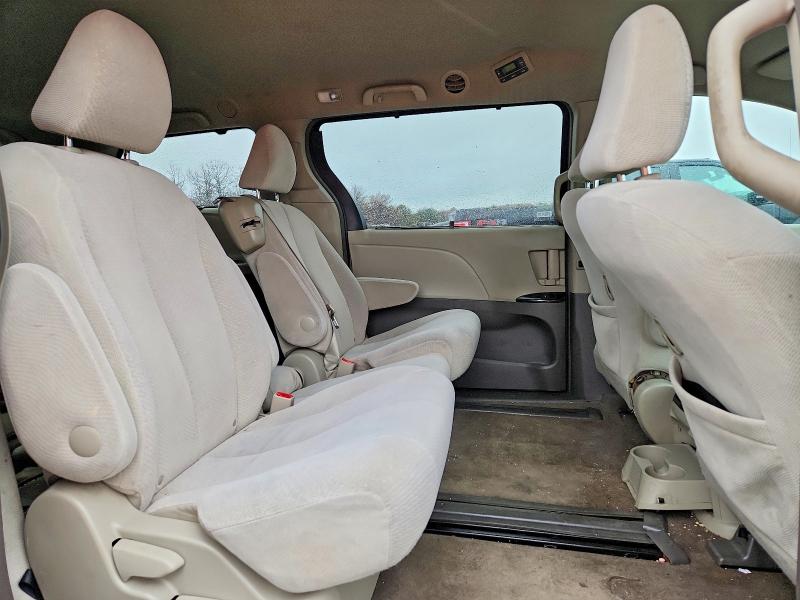2013 Toyota Sienna მანქანა იყიდება აუქციონზე, vin: 5TDKK3DC6DS325912, აუქციონის ნომერი: 47442326