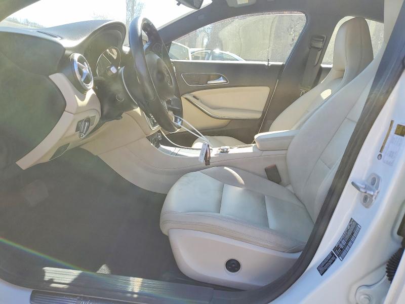 48640066 :رقم المزاد ، WDDSJ4EBXFN236292 vin ، 2015 Mercedes-benz Cla مزاد بيع