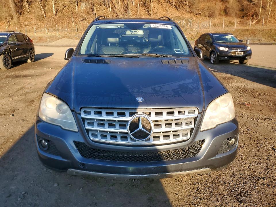 2011 Mercedes-benz Ml მანქანა იყიდება აუქციონზე, vin: 4JGBB8GB7BA702933, აუქციონის ნომერი: 49045006
