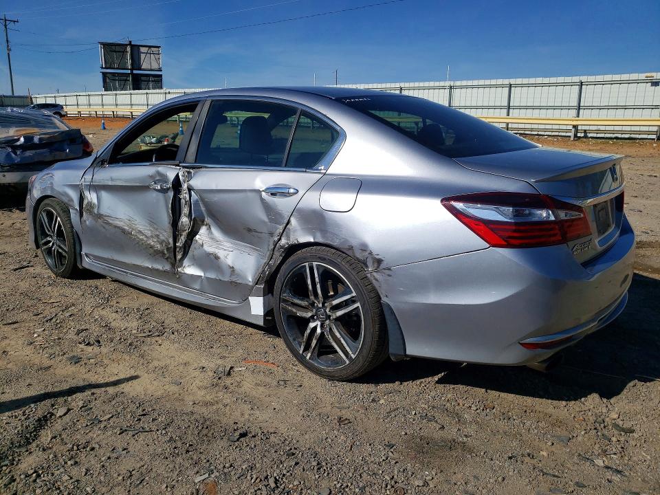 Продажа на аукционе авто 2017 Honda Accord, vin: 1HGCR2F15HA182512, номер лота: 49211416