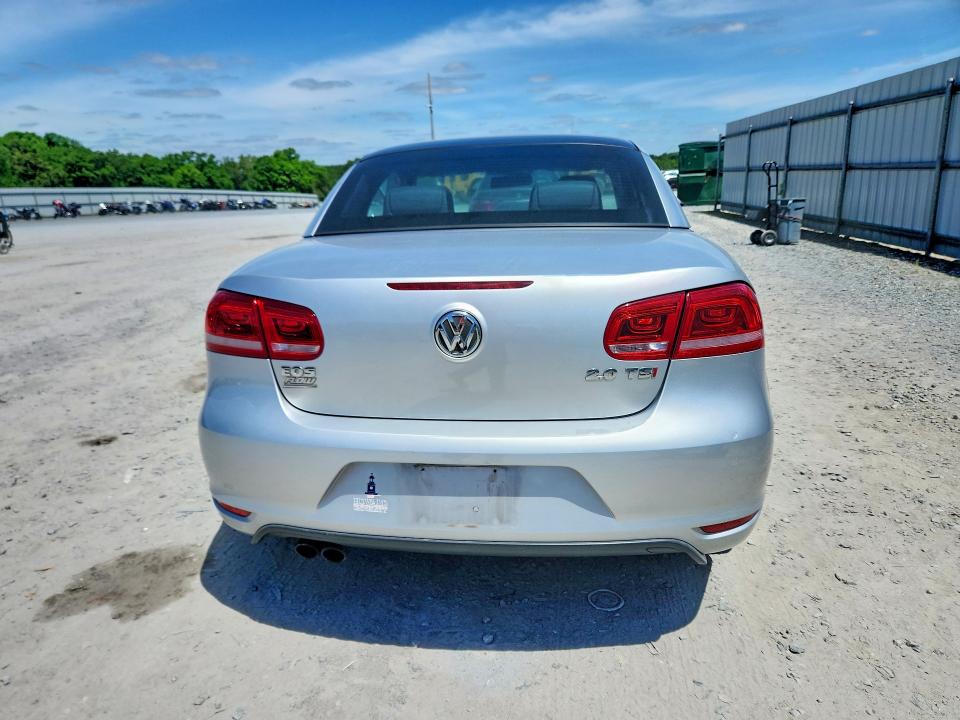 51420046 :رقم المزاد ، WVWBW8AH4FV001139 vin ، 2015 Volkswagen Eos مزاد بيع