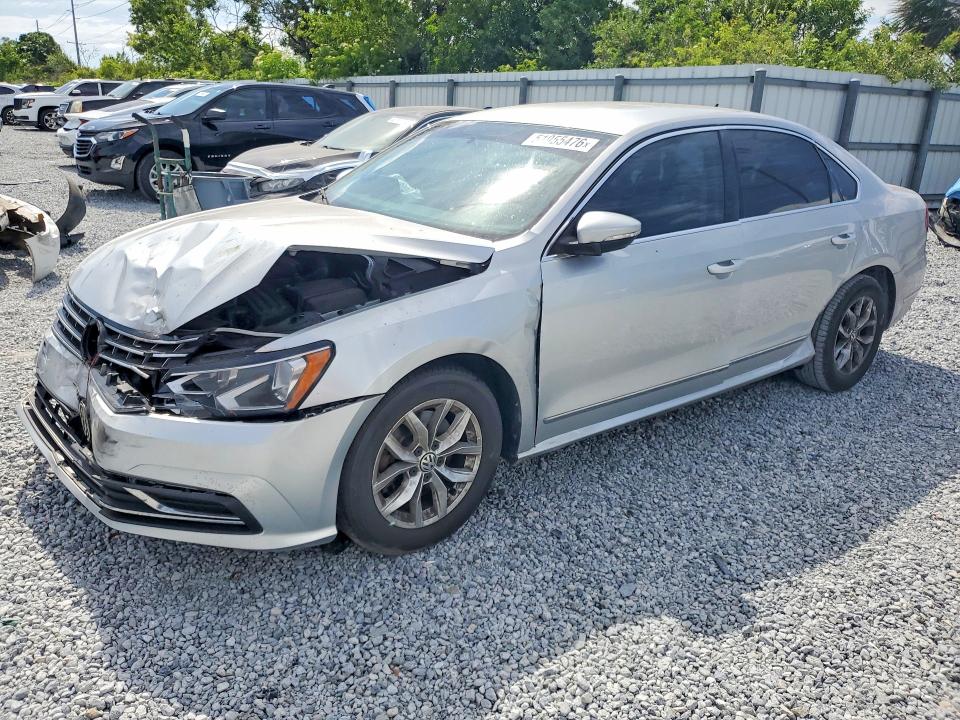 51955476 :رقم المزاد ، 1VWAT7A3XGC053260 vin ، 2016 Volkswagen Passat مزاد بيع