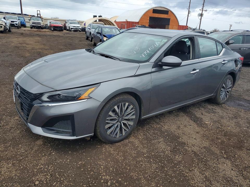 49470426 :رقم المزاد ، 1N4BL4DW6PN370488 vin ، 2023 Nissan Altima مزاد بيع