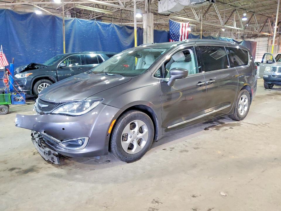 48422766 :رقم المزاد ، 2C4RC1EG8HR846808 vin ، 2017 Chrysler Pacifica مزاد بيع