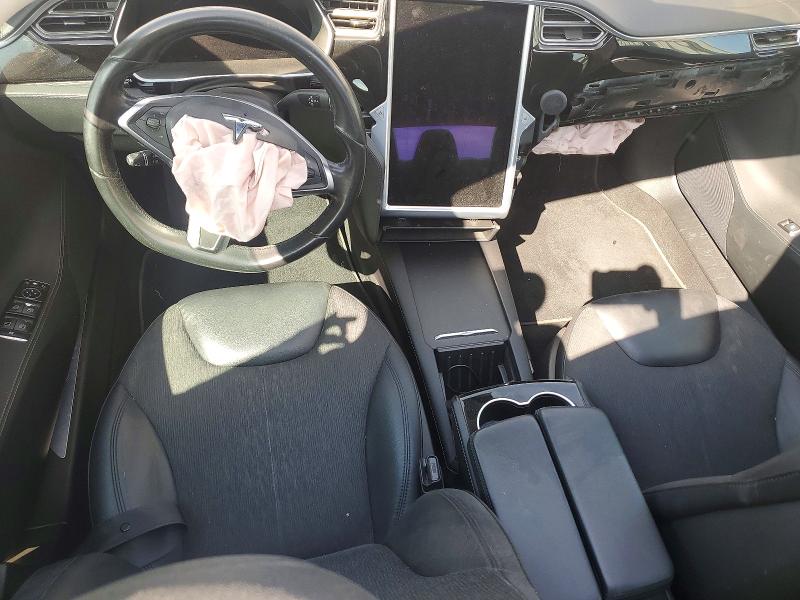 50713446 :رقم المزاد ، 5YJSA1E23FF106586 vin ، 2015 Tesla Model S مزاد بيع