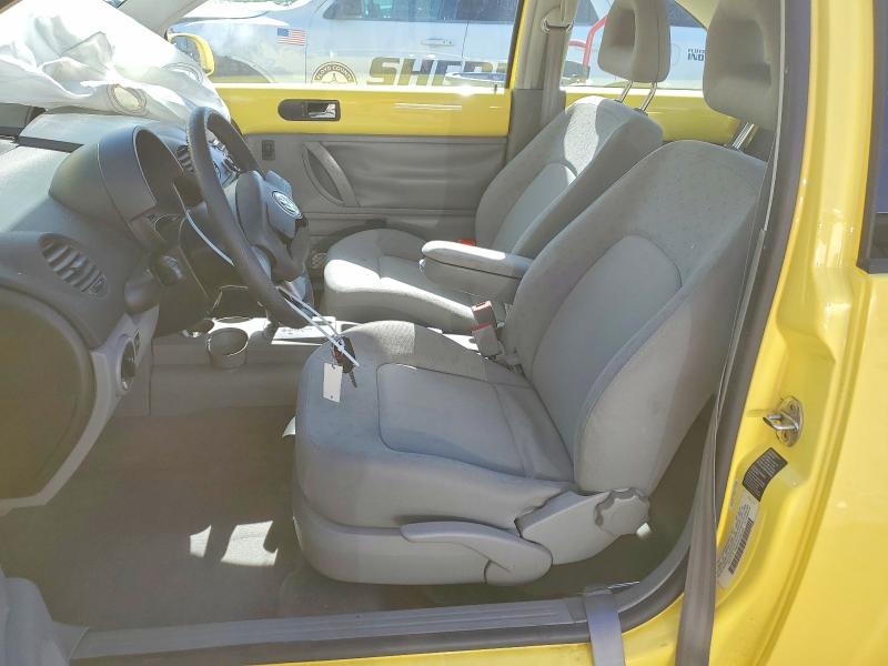 2001 Volkswagen New Beetle მანქანა იყიდება აუქციონზე, vin: 3VWCP21CX1M461229, აუქციონის ნომერი: 50457516