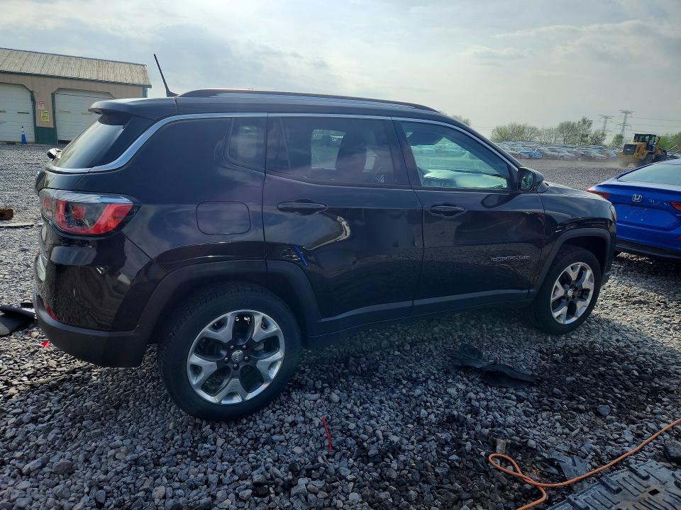 50081226 :رقم المزاد ، 3C4NJDCB2JT374914 vin ، 2018 Jeep Compass مزاد بيع