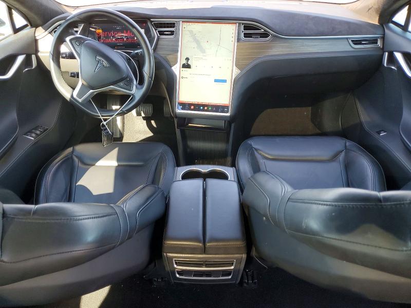 48943086 :رقم المزاد ، 5YJSA1H24FF092516 vin ، 2015 Tesla Model S مزاد بيع