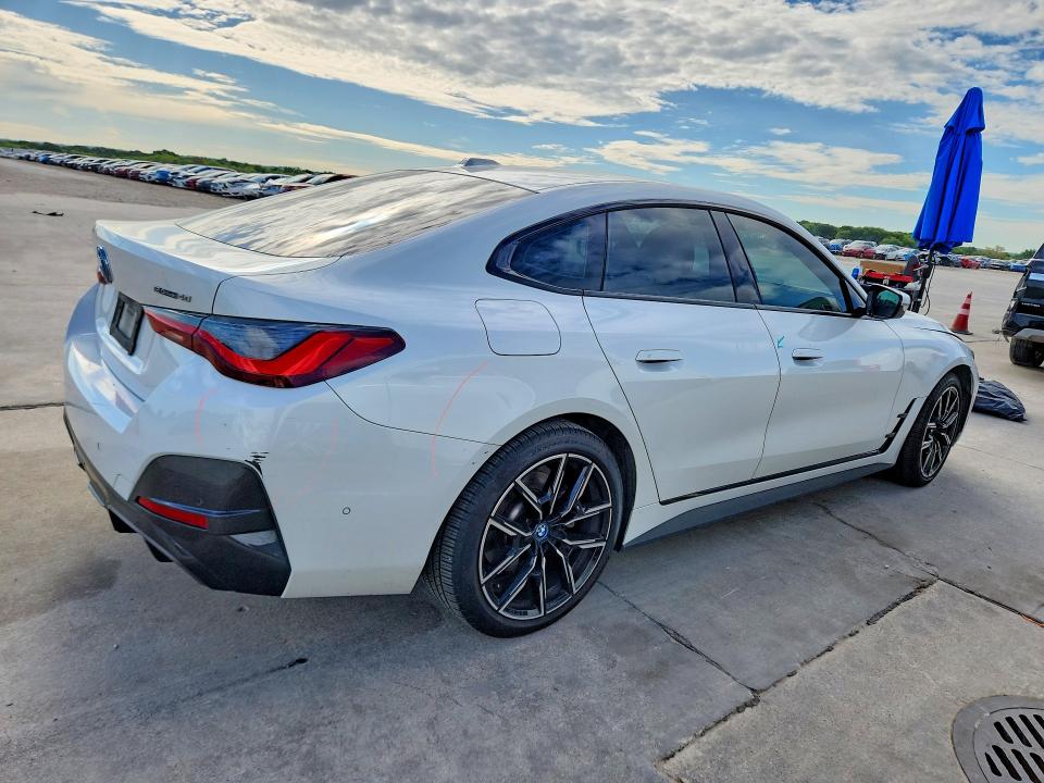 49159576 :رقم المزاد ، WBY73AW01NFN10198 vin ، 2022 Bmw I4 مزاد بيع