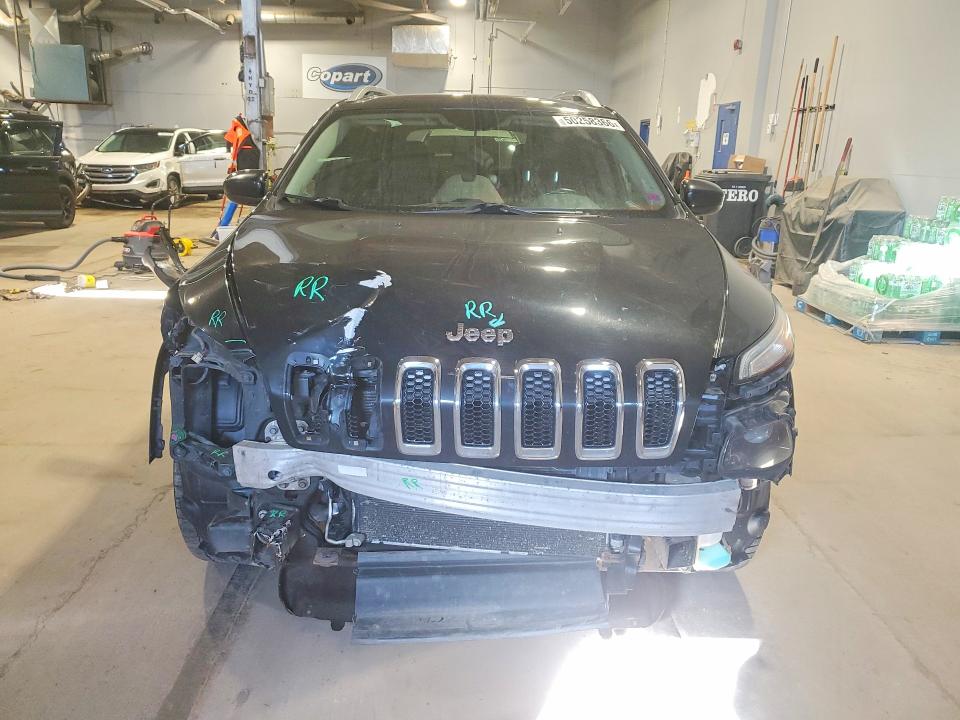 50258366 :رقم المزاد ، 1C4PJMCS7GW276358 vin ، 2016 Jeep Cherokee مزاد بيع