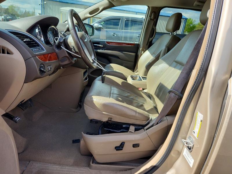 50243146 :رقم المزاد ، 2C4RC1BGXDR796587 vin ، 2013 Chrysler Town & Country مزاد بيع