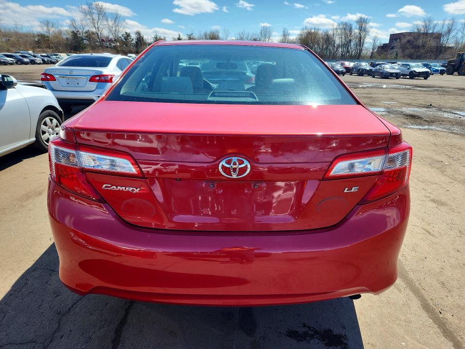 48699216 :رقم المزاد ، 4T4BF1FK4ER406127 vin ، 2014 Toyota Camry مزاد بيع