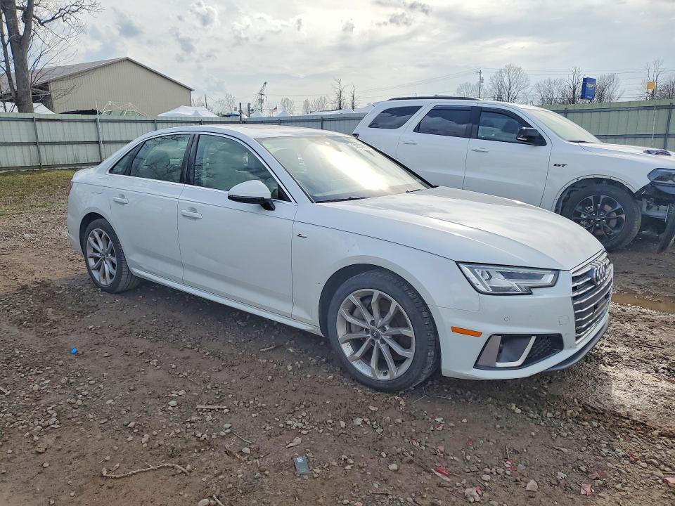 Продажа на аукционе авто 2019 Audi A4, vin: WAUENAF40KN020856, номер лота: 50337836