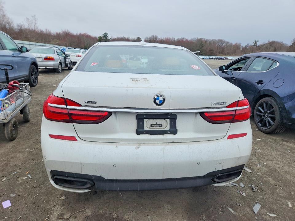2016 Bmw 750 მანქანა იყიდება აუქციონზე, vin: WBA7F2C57GG419073, აუქციონის ნომერი: 49562946