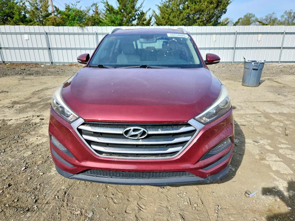 50254026 :رقم المزاد ، KM8J33A41HU420204 vin ، 2017 Hyundai Tucson مزاد بيع