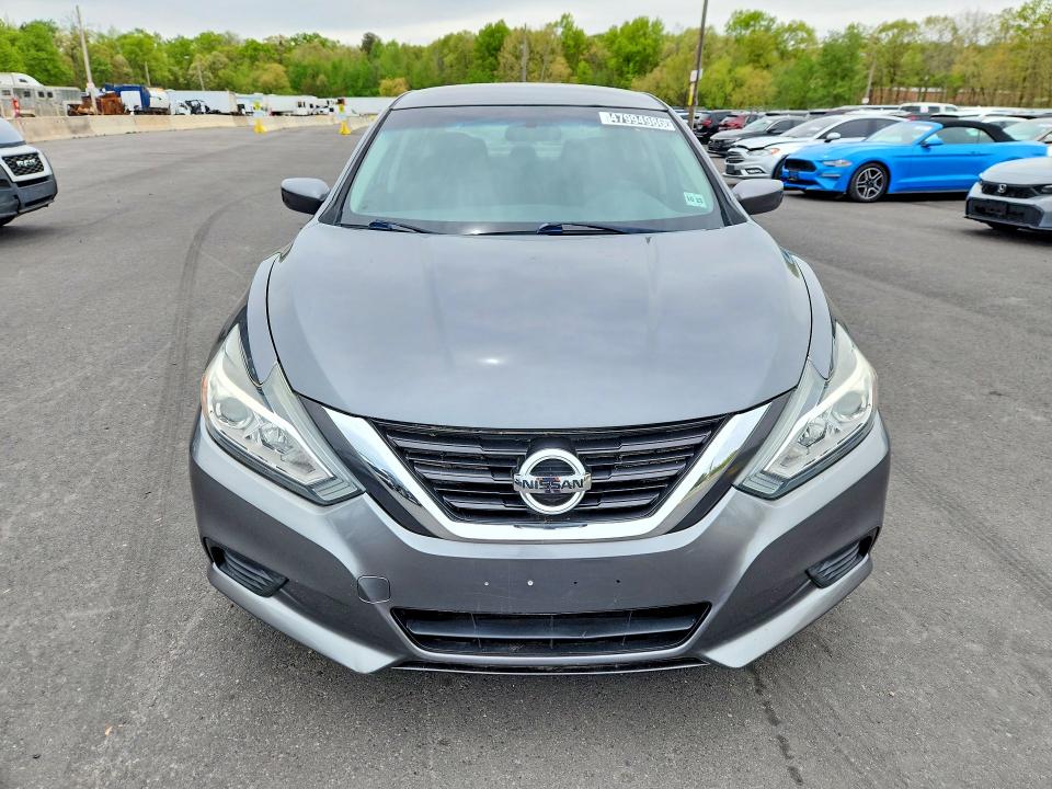 47994986 :رقم المزاد ، 1N4AL3AP9JC149375 vin ، 2018 Nissan Altima مزاد بيع