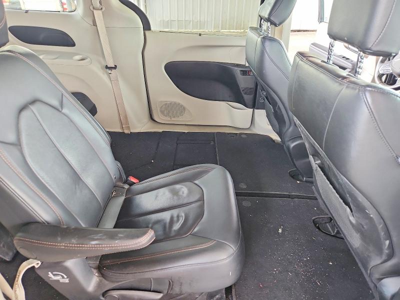 49021116 :رقم المزاد ، 2C4RC1BG7HR744582 vin ، 2017 Chrysler Pacifica مزاد بيع